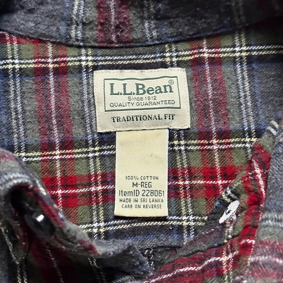 L.L. Bean Men's Scotch Plaid Flannel Shirt - Grey - Picture 8 of 10